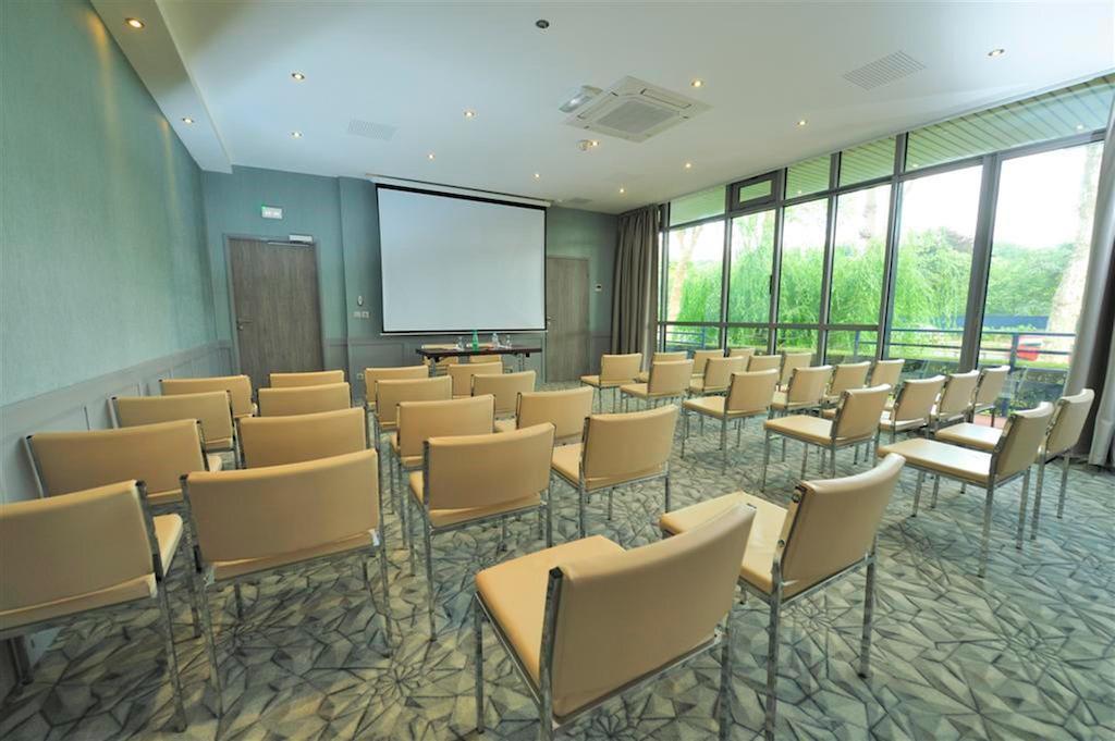 Best Western Plus Evreux Palais Des Congres Εξωτερικό φωτογραφία